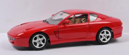 FERRARI: A 1:18 scale 1992 Ferrari 456 GT model by Bburago