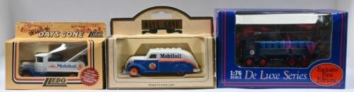 MOBIL: Three 1:76 scale Lledo 'DAYS GONE' and Exclusive First Editions 'Mobil' liveried models. E.F.E A.E.C. Mammoth, Lledo 1934 Mac Breakdown Truck & Lledo 1939 Dodge Streamliner