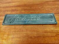 BUGATTI: A brass plaque displaying &lsquo;Ettore Bugatti&rsquo; - 2