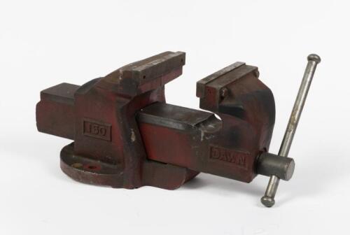 VICE: A heavy cast bench mountable 150mm Vice made by Dawn Australia
