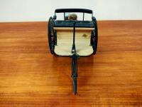 BENZ: A 1:8 scale model by Franklin Mint of the 1886 BENZ - 3