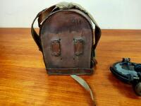 HELIOGRAPH: A WWI leather cased heliograph - 5