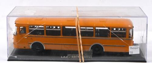 LAZ BUS: A LAZ-697 Tourist bus in 1:43 scale by Vector-Models