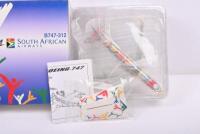 DRAGON WINGS: Two 1:400 scale Dragon Wings Aircraft Premiere Collection diecast models. Boeing B747-2133&nbsp;"AIR CANADA" and Boeing B747-312&nbsp;"South African Airways" - 2