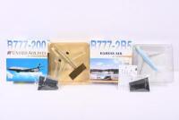BOEING: Two 1:400 scale Dragon Wings Aircraft Premiere Collection diecast models. Boeing B777-2B5 in "KOREAN AIR" livery & Boeing B777-200 in "UNITED AIRLINES" livery
