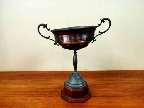 MOTORCYCLES: A large silver plate twin handled presentation trophy for the Australian T.T. Races 1937