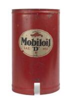 MOBILOIL "D": A Mobiloil "D"&nbsp;60 litre oil drum branded cover, (55cm high x 35cm wide) - 3