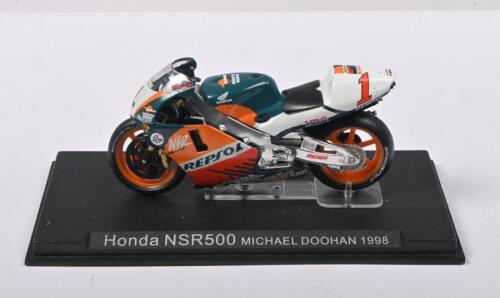 DOOHAN: A 1:24 scale ixo model 1998 Honda NSR500 as raced by Michael Doohan