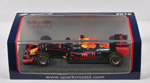RICCIARDO: A 1:43 scale spark Red Bull Racing TAG Heuer RB12. As raced by D.Ricciardo at 2016 Australian GP (S5007)