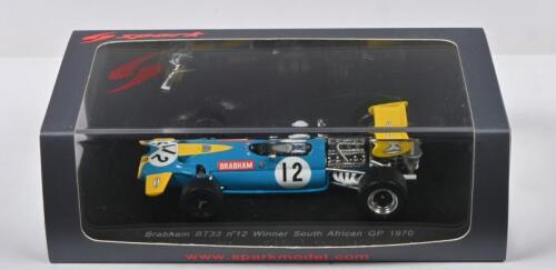 BRABHAM: A 1:43 scale spark Brabham BT33, as raced to victory by Sir Jack Brabham at the 1970 South African GP (S3508)