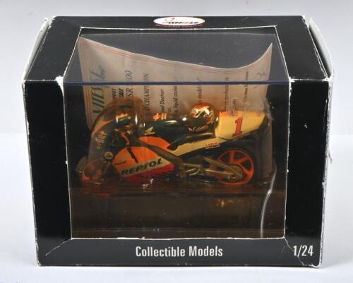DOOHAN: A Limited Edition 1:24 scale VITESSE Group HONDA NSR 500 "REPSOL" 1998 500cc WORLD CHAMPION (TWR99001), as raced by Michael Doohan. Numbered '2774' of 7000 pcs