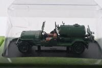 AMERICAN FARM MACHINERY: Two Hachette Partworks 1:43 scale American farm machinery models. Boxed Jeep agricole & New Holland tractor - 2