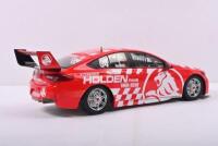 HOLDEN: A Limited Edition CLASSIC CARLECTABLES 1:18 scale HOLDEN COMMODORE ZB in 'HOLDEN WINS AT BATHURST - COMMEMORATIVE LIVERY' (1968 - 2020), numbered '2909' of 3210 - 7