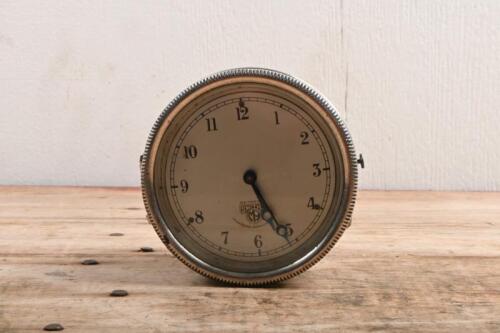 SMITHS: A English Smiths 8-Day rear wind car clock for dash