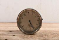 SMITHS: A English Smiths 8-Day rear wind car clock for dash