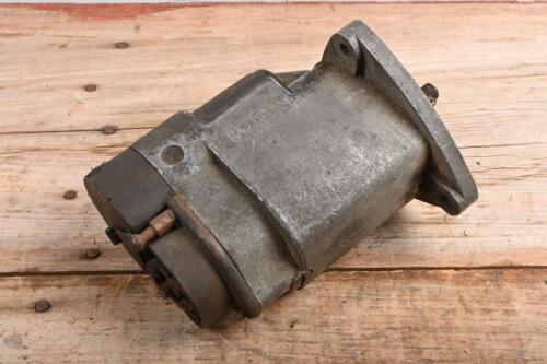 MAGNETO: A ROTAX Type SG4F magneto. Stamped '804 C 927'