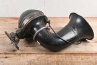 HORN: A circa 1920/30s 12 volt Bosch brass horn (No.53522)