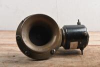 KLAXON: A brass 1920s Klaxon electric horn (114443)