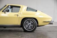 1966 Chevrolet C2 Corvette Sting Ray [Location: Melbourne] - 5