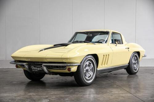 1966 Chevrolet C2 Corvette Sting Ray [Location: Melbourne]