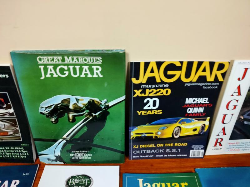 JAGUAR: Eighteen various publications, technical books, parts