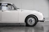 1969 Daimler 250 V8 Saloon [Location: Melbourne] - 4