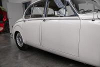 1969 Daimler 250 V8 Saloon [Location: Melbourne] - 9