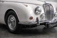 1969 Daimler 250 V8 Saloon [Location: Melbourne] - 16