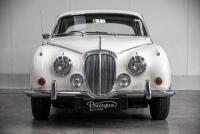1969 Daimler 250 V8 Saloon [Location: Melbourne] - 17