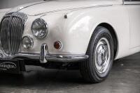 1969 Daimler 250 V8 Saloon [Location: Melbourne] - 29