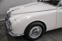 1969 Daimler 250 V8 Saloon [Location: Melbourne] - 35