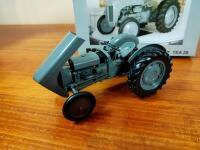 FERGUSON: A Ferguson Tea 20 1:16 scale diecast model by Universal Hobbies, with box (Saleroom Notice) - 4