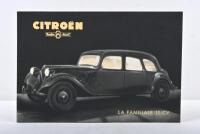 CITROEN: An original 1954 'CITROEN - LA FAMILIALE 11 CV' four page sales brochure. French text