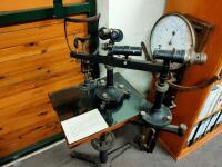 EYES: A rare Zeiss Henker Slit Lamp eye examiner - 4