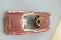 PEDAL CAR: A 1950s/60s children's pedal car. - 3