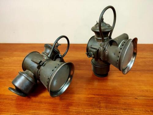 LAMPS: A pair of Edwardian Acetylene brass lamps with convex glass