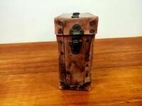 VETERAN: A rare early boxed Vulcaniser for roadside tire repair - 4