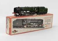 HORNBY: A Hornby Tri-ang BR 2-10-0 R861 92220 Evening Star Locomotive with tender, with original box