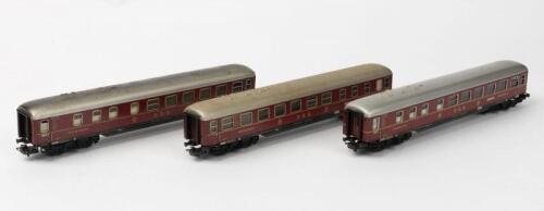 MARKLIN: Three Marklin 4024 eight-wheeled express restaurant cars