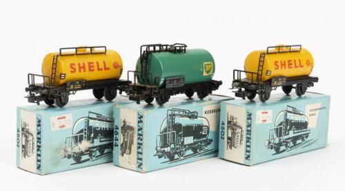 MARKIN: Three Marklin tank cars, two &lsquo;Shell&rsquo; 4502 and a &lsquo;BP&rsquo; 4644, all boxed
