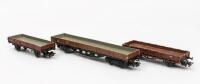 MARKLIN: Four Marklin low-sided goods trucks, one boxed 4503 - 2