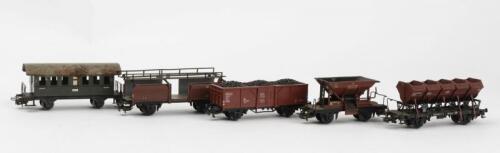 MARKLIN: Five Marklin HO trailers and wagons