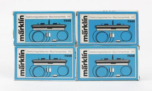 MARKLIN: Four boxed M&auml;rklin&nbsp;H0&nbsp;7549&nbsp;electromagnetic point units