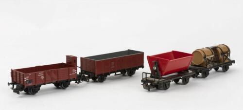 MARKLIN: Four Marklin HO carts including two open goods cars