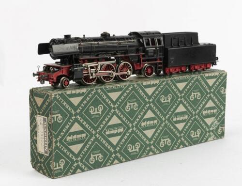 MARKLIN: A Marklin 3005 2-6-2 passenger express steam locomotive with tender with associated box, circa 1960s