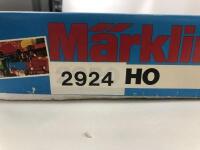 MARKLIN: A Marklin 2924 (2920) passenger starter set, boxed - 9