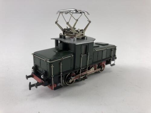 MARKLIN: A Marklin CE800 electric shunting locomotive, circa 1956