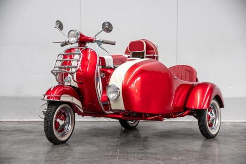 34 · 1961 Vespa VBB 150 with Sidecar - [Location: Melbourne]
