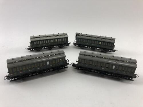 MARKLIN: A Marklin 4004 six-wheel compartment coach, circa 1960