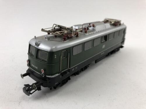 MARKLIN: A Marklin 3040 1 Series '140' German freight locomotive, circa 1973